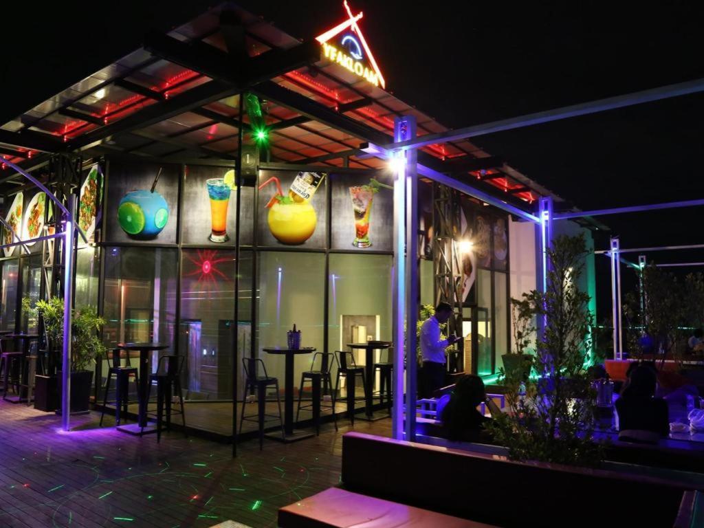 伊克朗姆酒店 Banlung 外观 照片